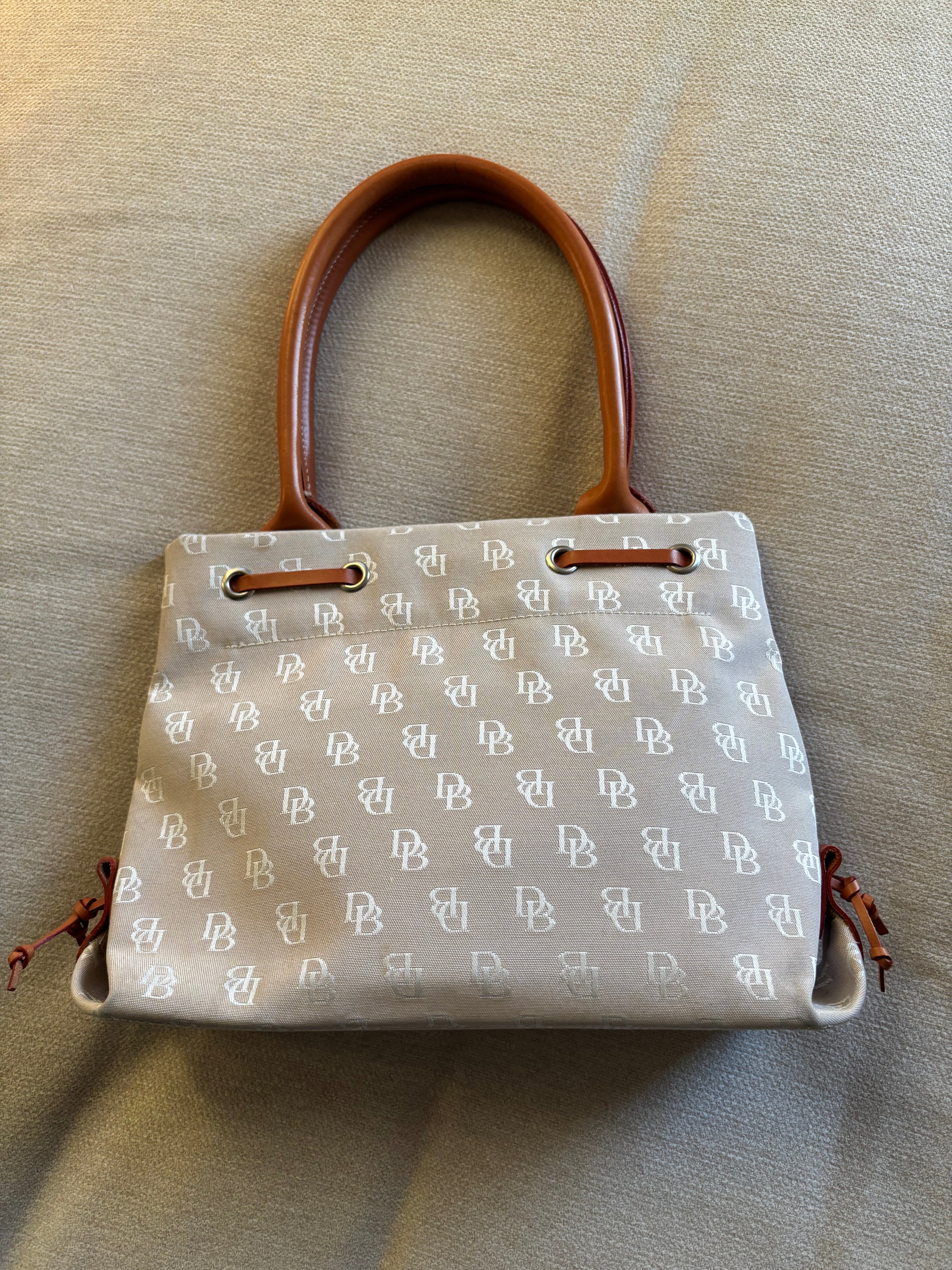 Y2K Dooney & Bourke Off White Bag