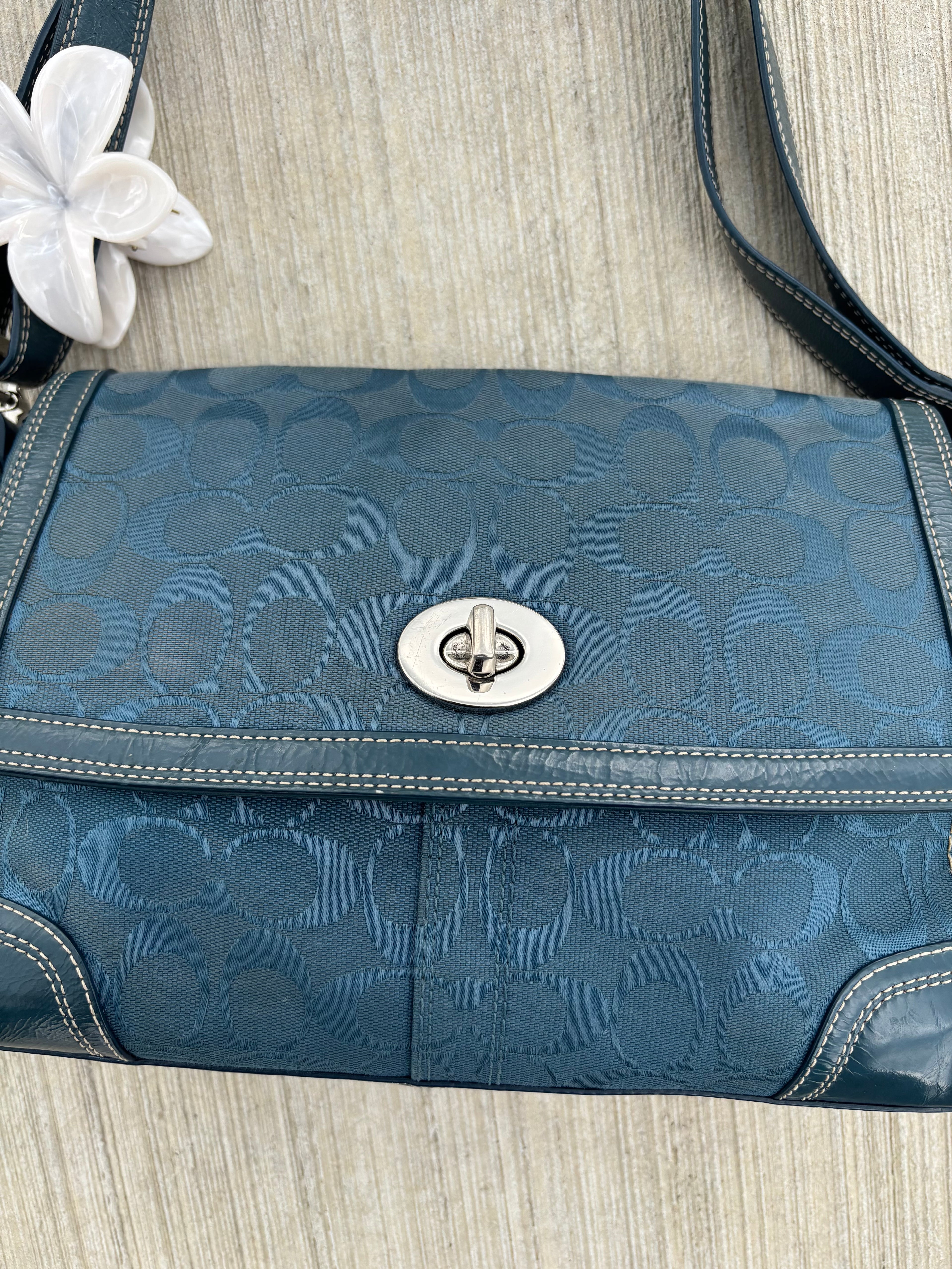 Y2K Coach Dark Blue Hampton Shoulder Bag