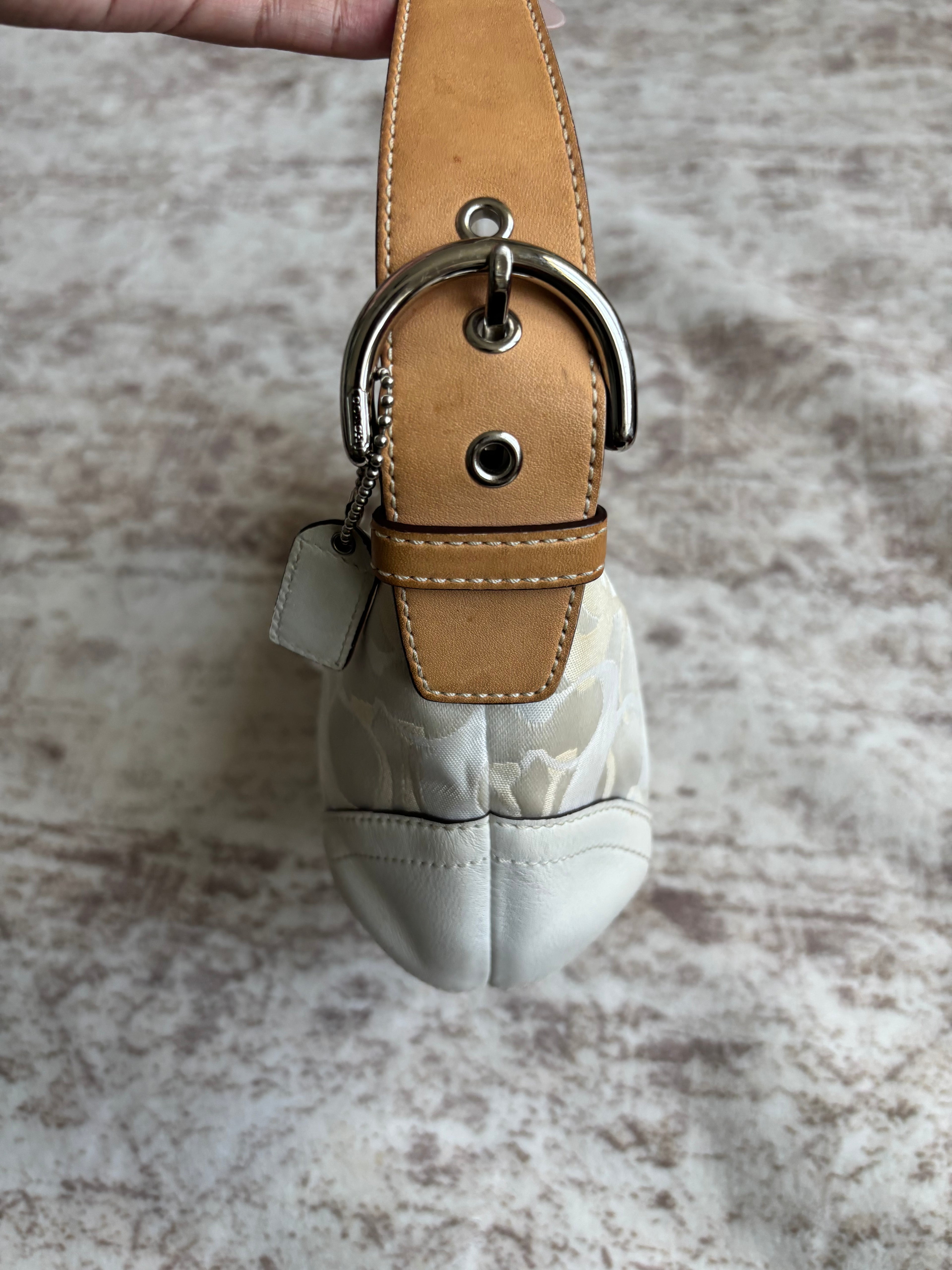 Coach Hobo Mini Off White