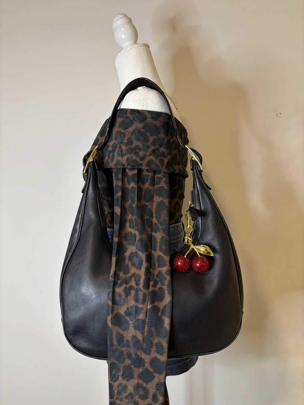 Coach Zoé Black Shoulder Bag