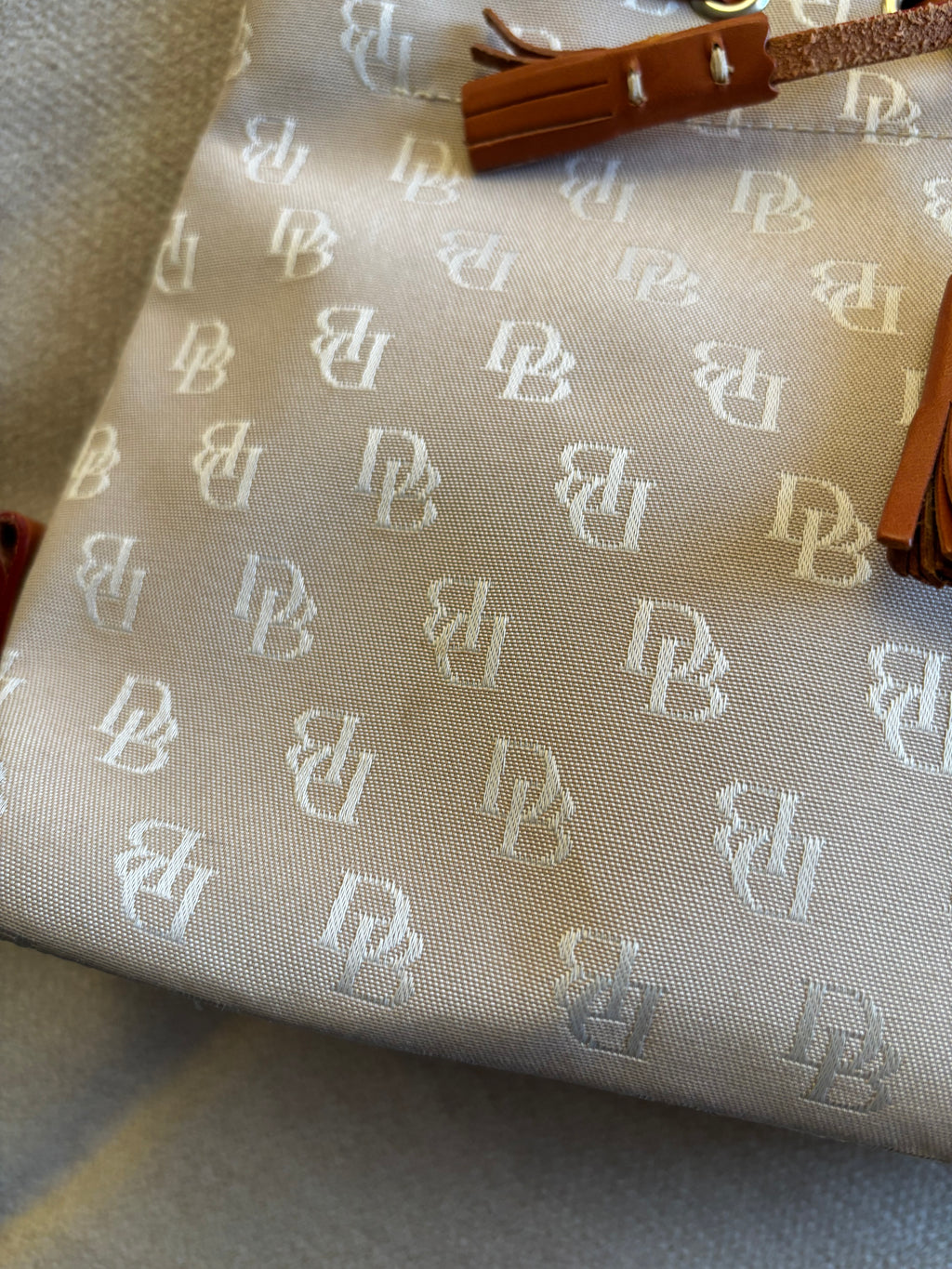 Y2K Dooney & Bourke Off White Bag