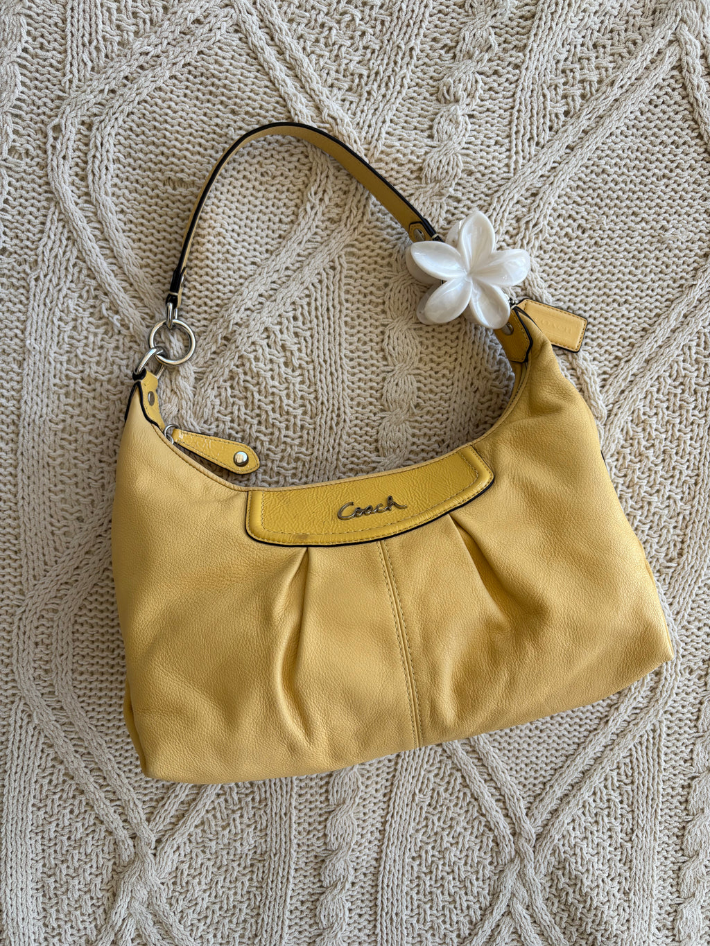 Y2K Coach Ashley Butter Yellow Shoulder Bag