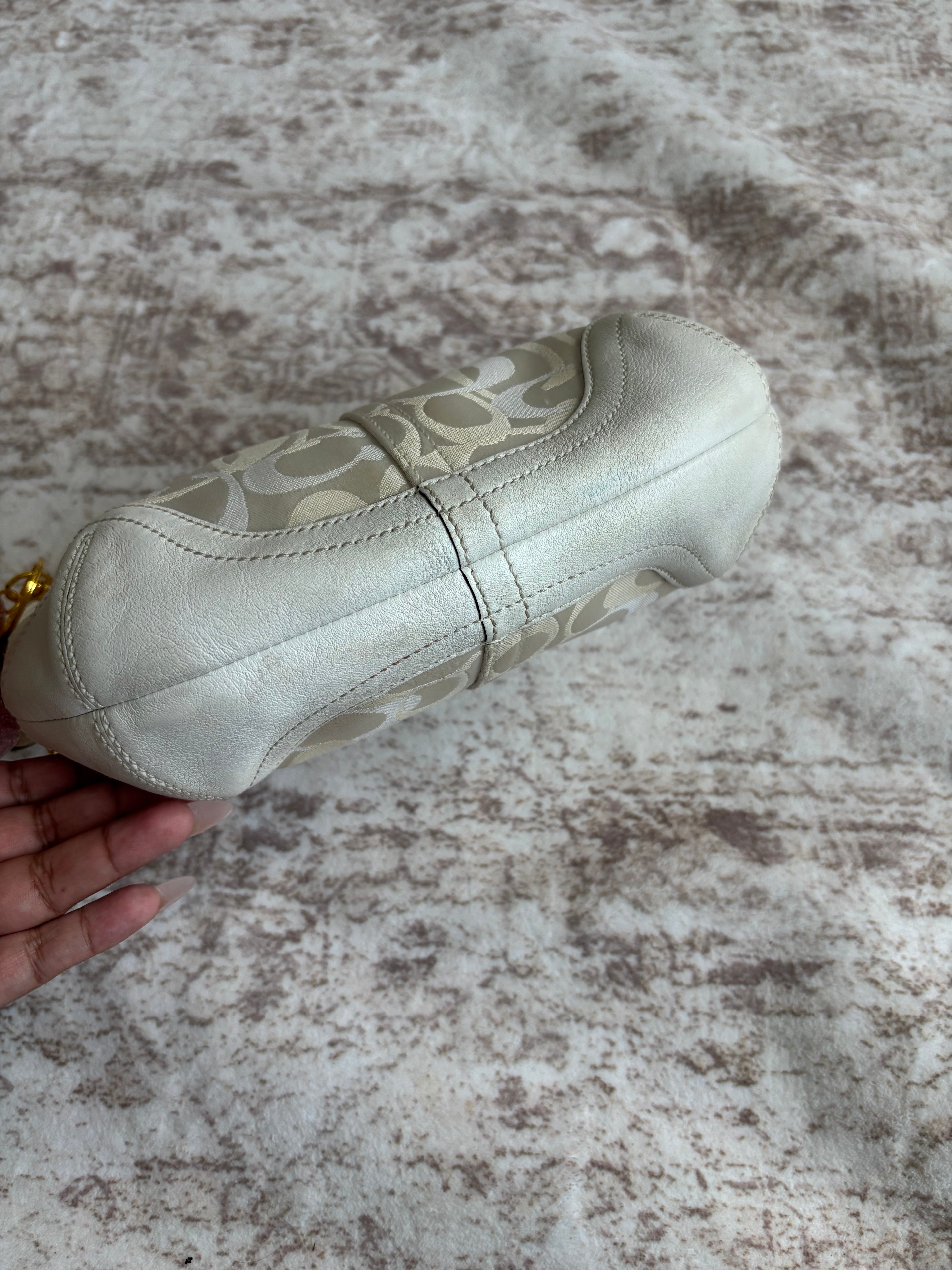 Coach Hobo Mini Off White