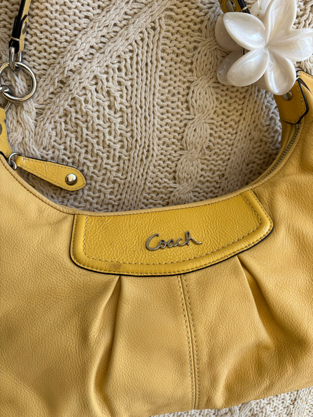 Y2K Coach Ashley Butter Yellow Shoulder Bag