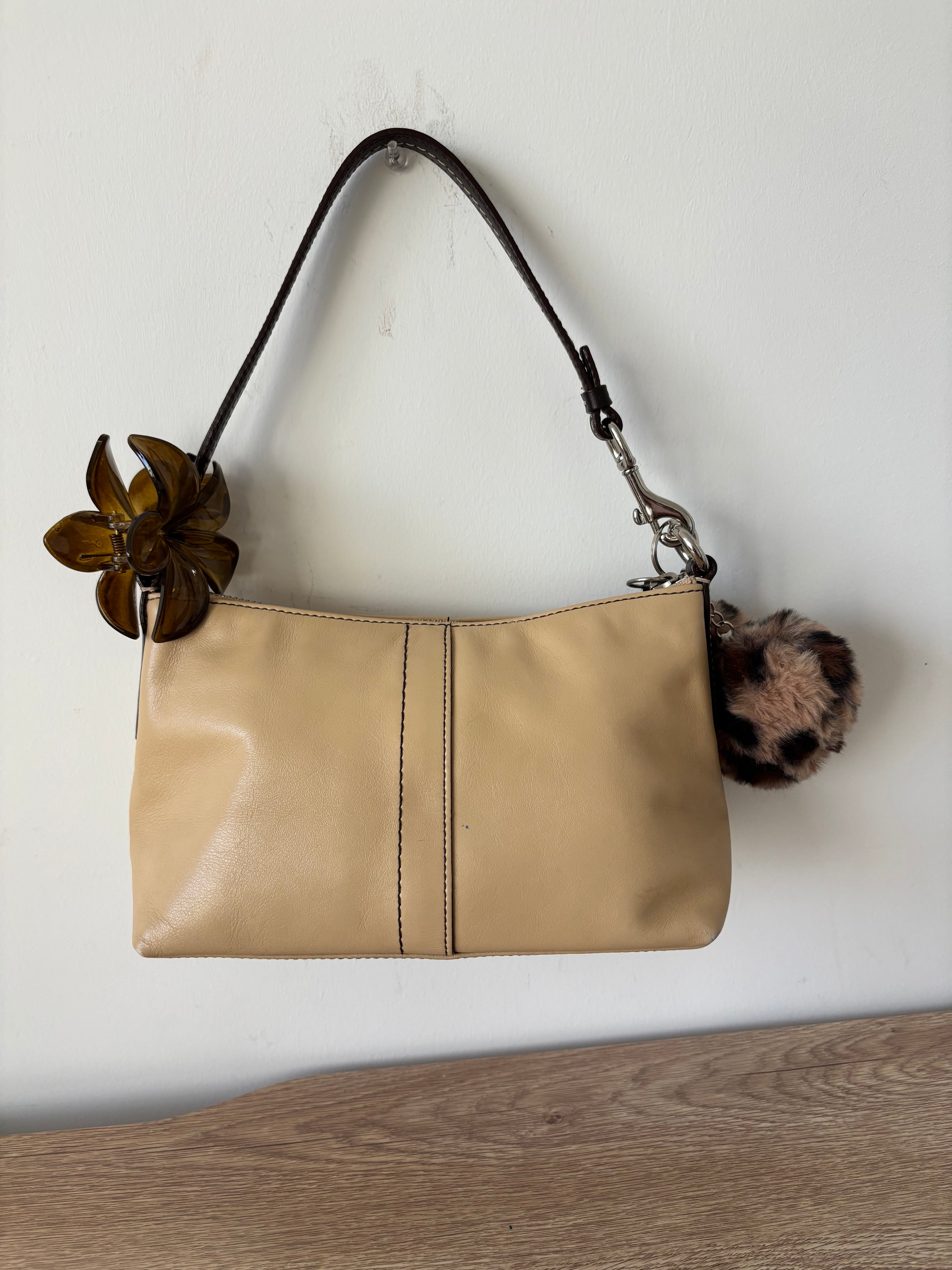 Y2K Coach Leather Shoulder Bag Beige