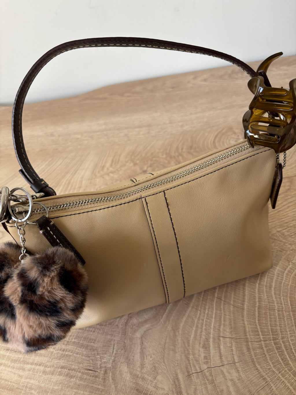 Y2K Coach Leather Shoulder Bag Beige