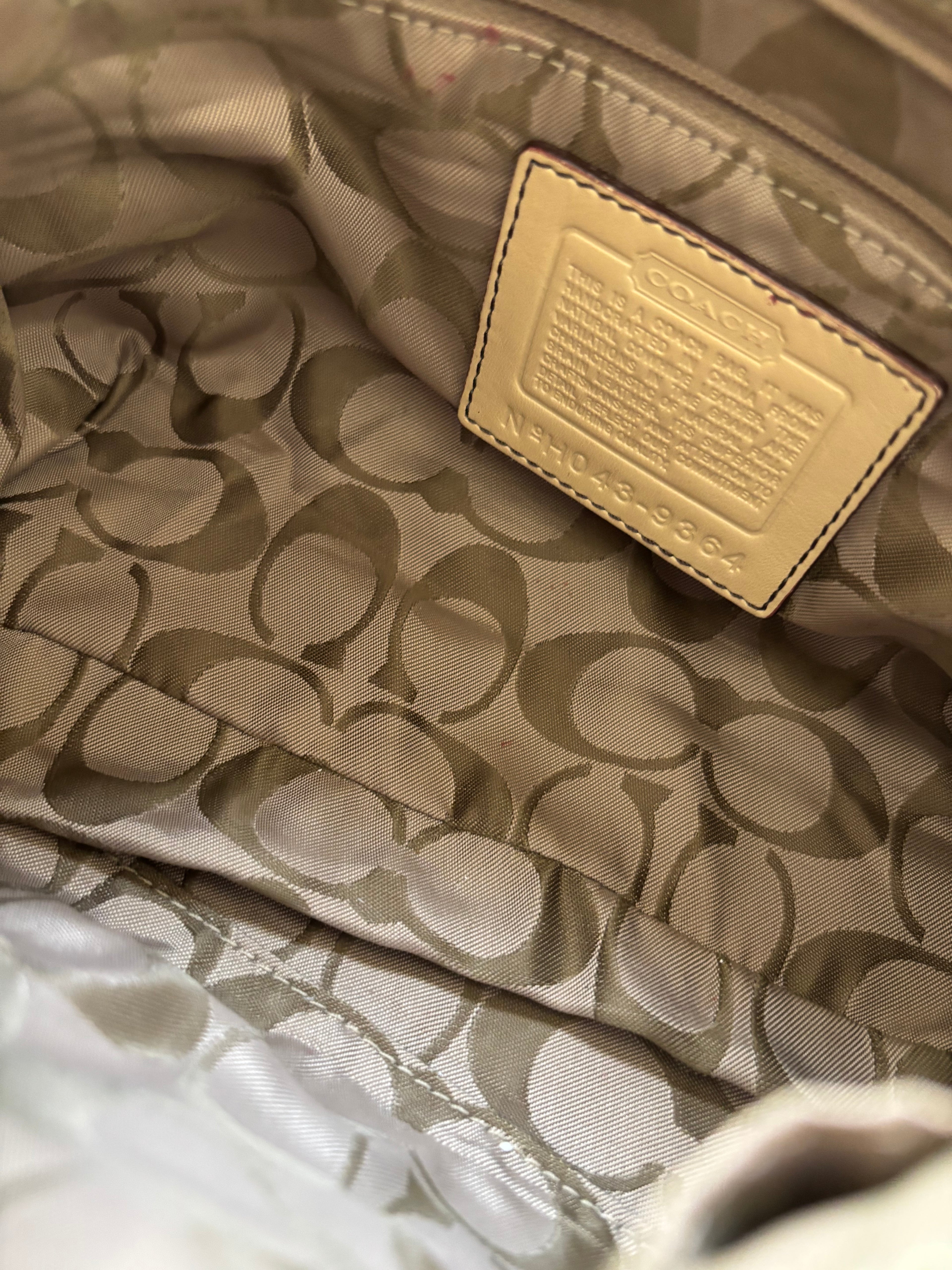 Y2K Coach Leather Shoulder Bag Beige